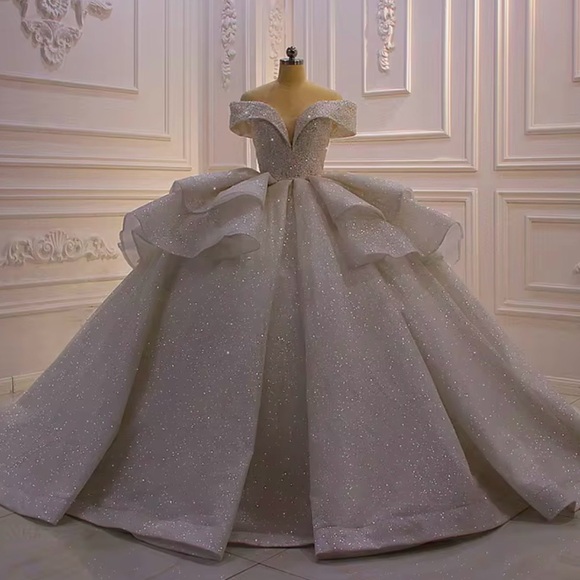 Sparkling White Dress - Picture 3 of 6